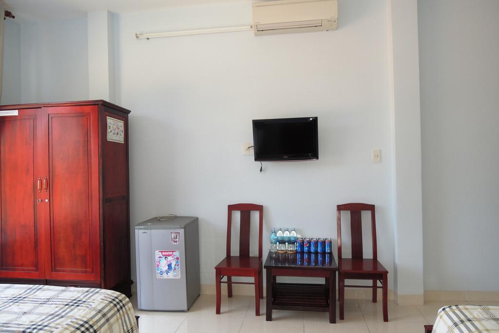 Quang Nhat Hotel Nha Trang Room photo