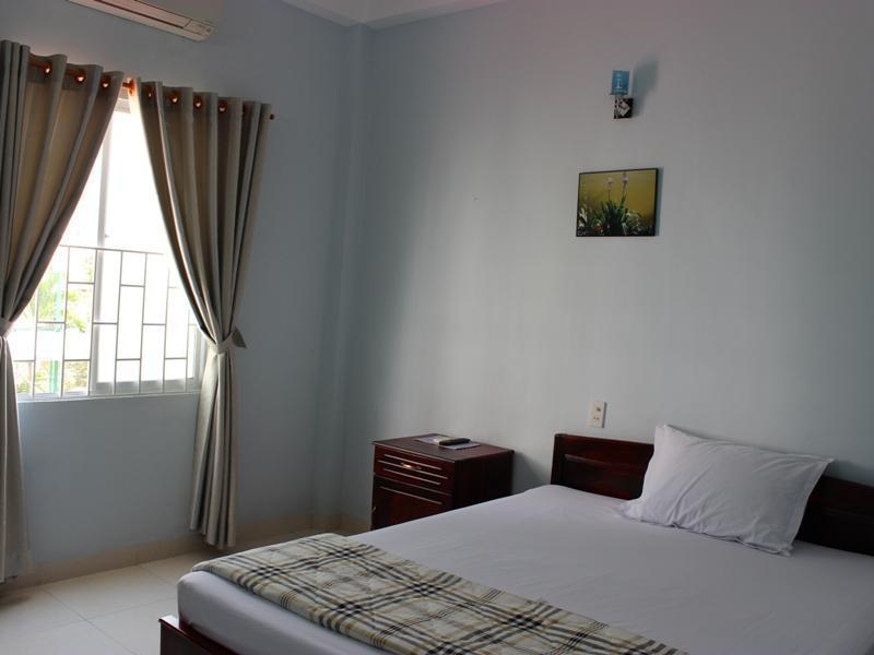 Quang Nhat Hotel Nha Trang Exterior photo